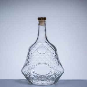 700ml Clear Glass Alcohol Bottle with Cork