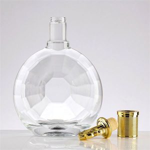 750Ml Glass Liquor Bottle with Gold Cap