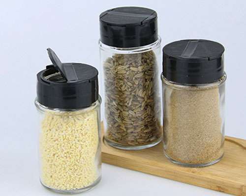Round Spice Jars With Shaker Lids